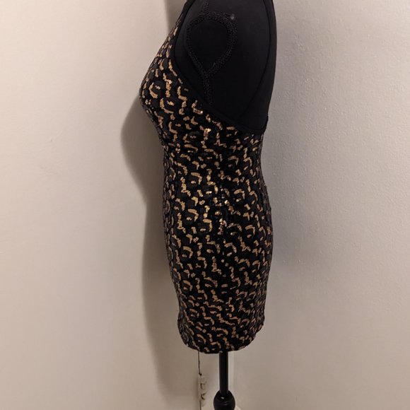 A'GACI Black/Gold Sequin Front Peephole Mini Dress - Picture 6 of 9